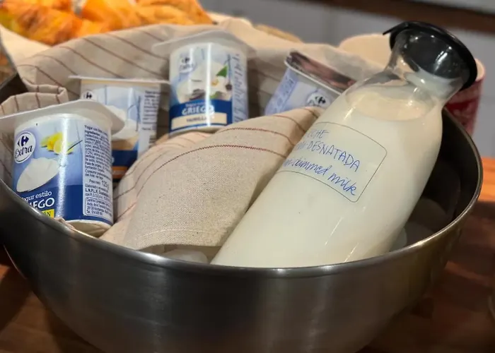 Alex - Your Away Including Breakfast - In A Real 3* Fuengirola