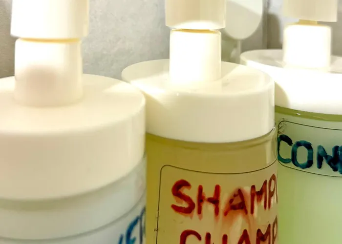 Alex - Your Away Including Breakfast - In A Real Couette-café Fuengirola