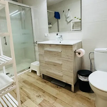 Alex - Your Away Including Breakfast - In A Real Bed & Breakfast Fuengirola