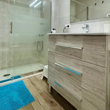 Alex - Your Away Including Breakfast - In A Real Bed and breakfast Fuengirola