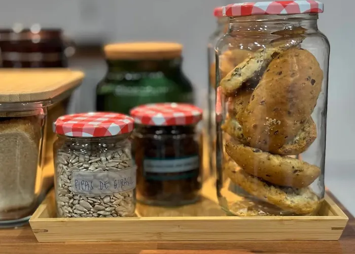 Alex - Your Away Including Breakfast - In A Real 3* Фуэнхирола