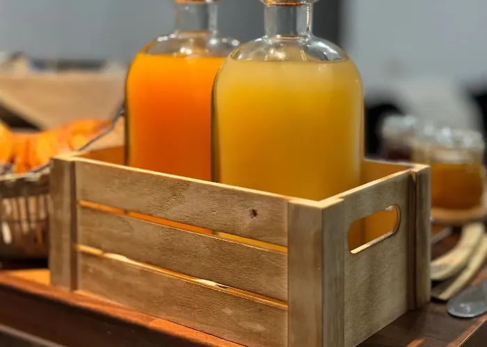 Panzió Alex - Your Away Including Breakfast - In A Real Fuengirola